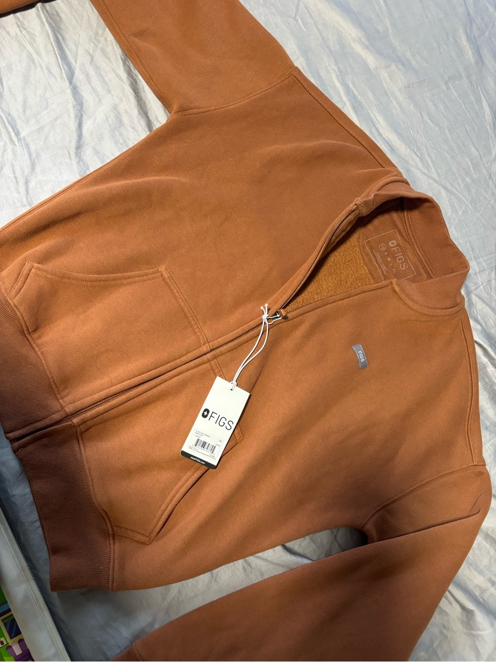 Figs Women Zip Jacket in Mocha